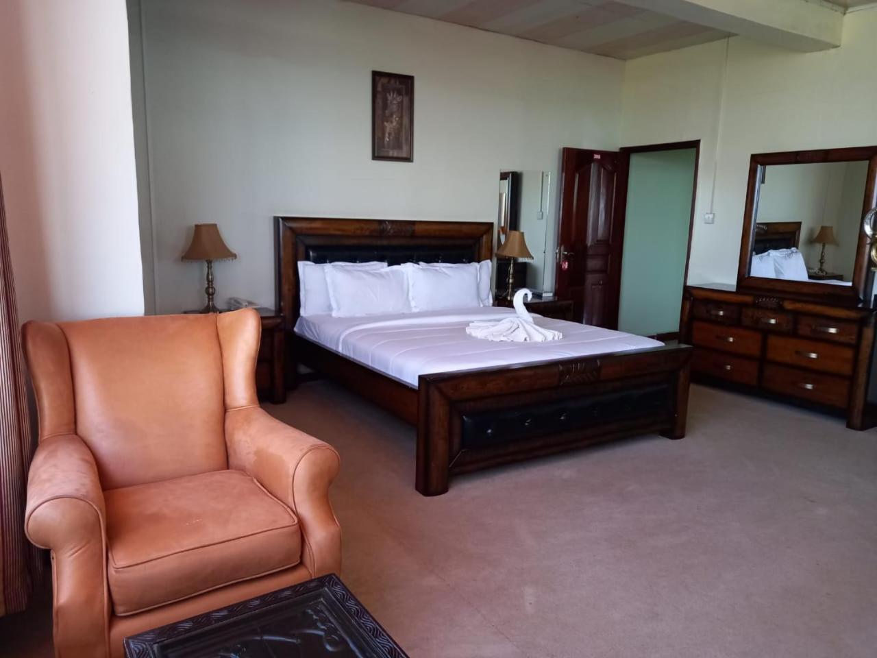 Newstead Hotel Naivasha Exterior foto